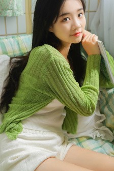 图书馆里的女朋友